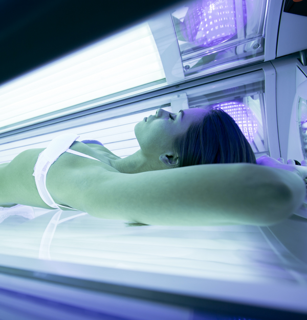 Does the tanning bed help clear up pimples?